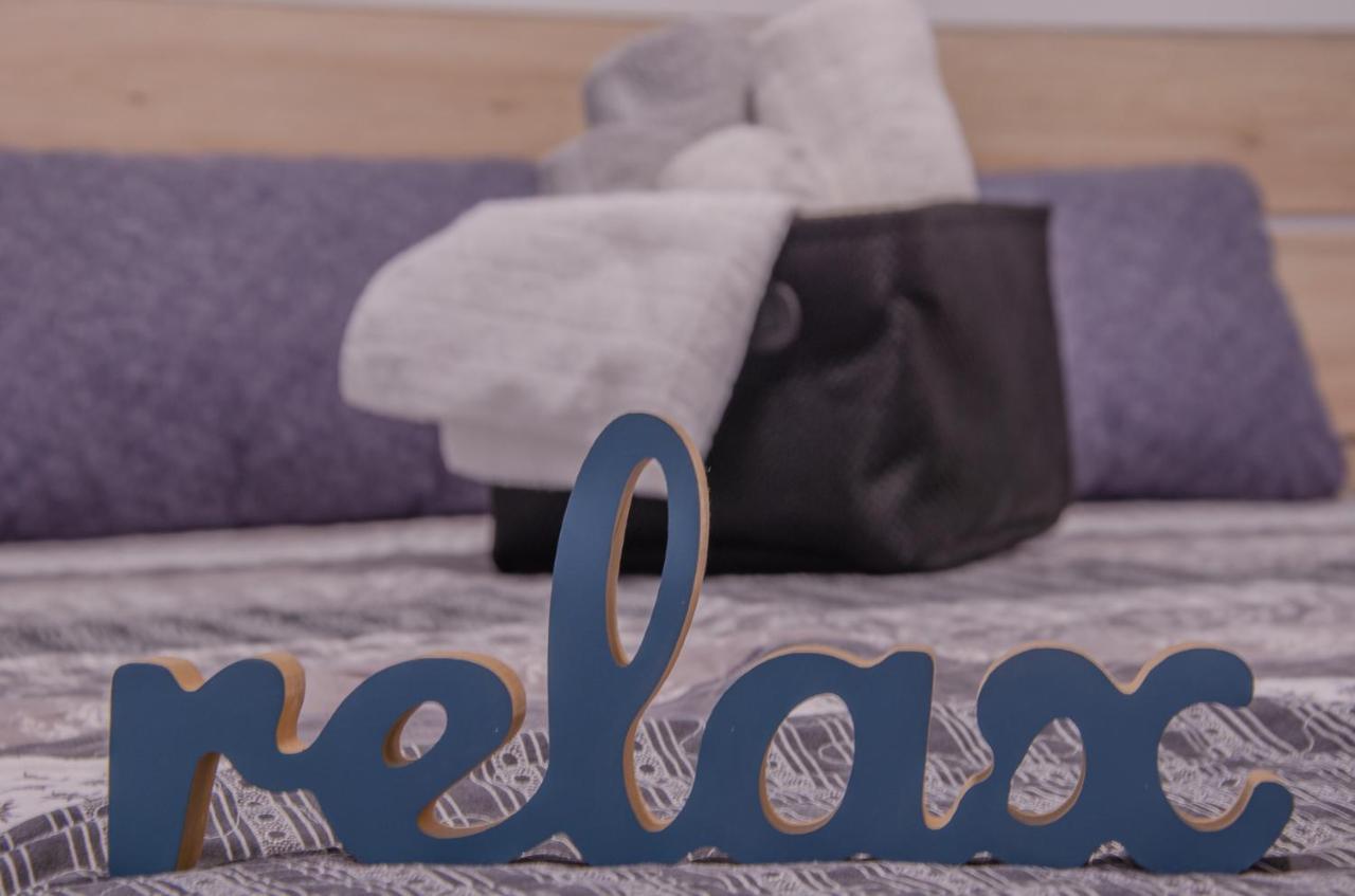 Oros House Apartmanhaz Oroshaza Ngoại thất bức ảnh