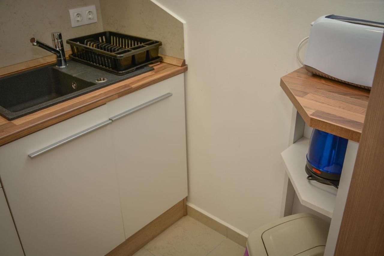 Oros House Apartmanhaz Oroshaza Ngoại thất bức ảnh